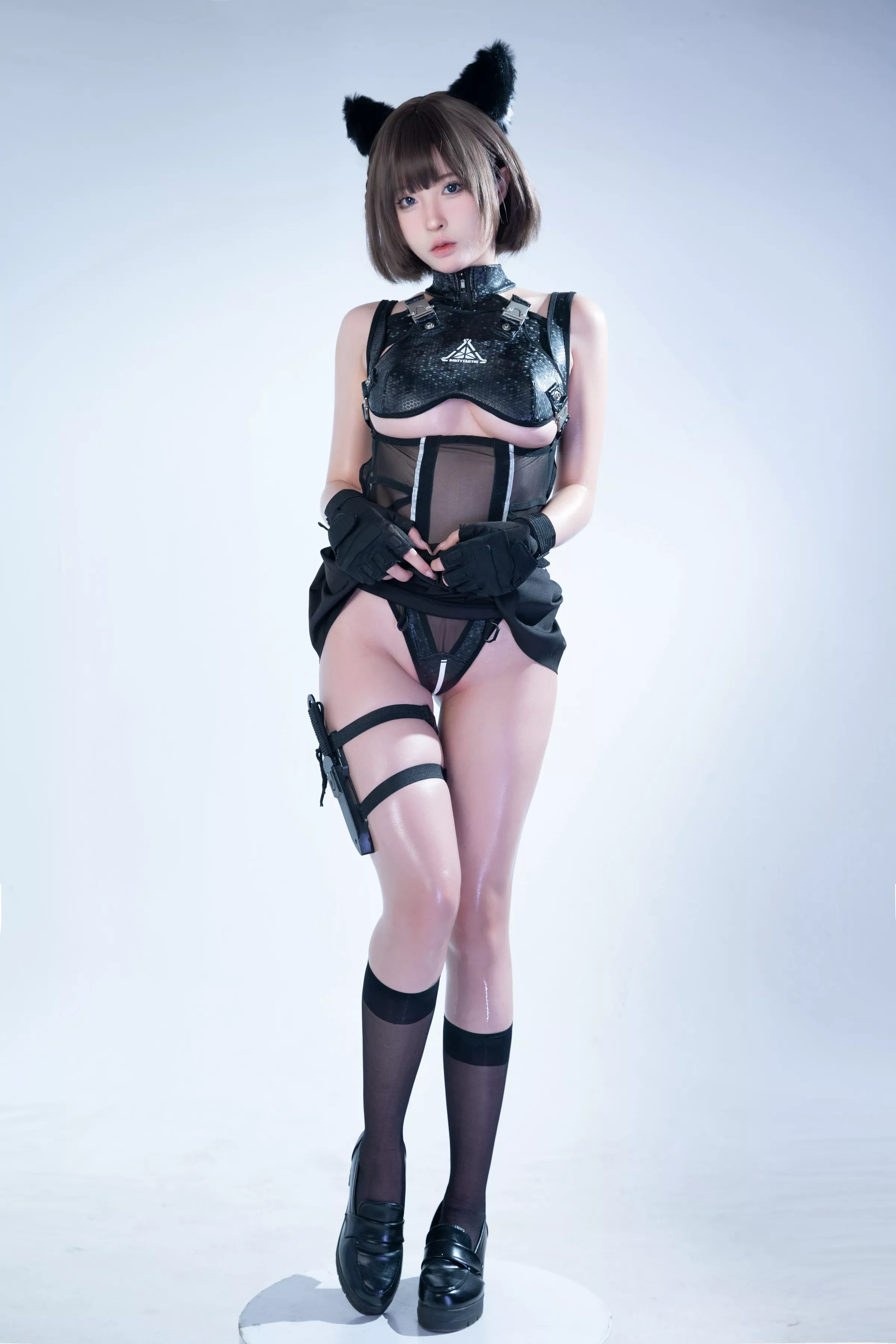 Xgyw.Org_Cos小姐姐幼爱youmeko喵武主题私房性感黑色情趣服饰配黑色丝袜秀翘臀美腿诱惑写真75P