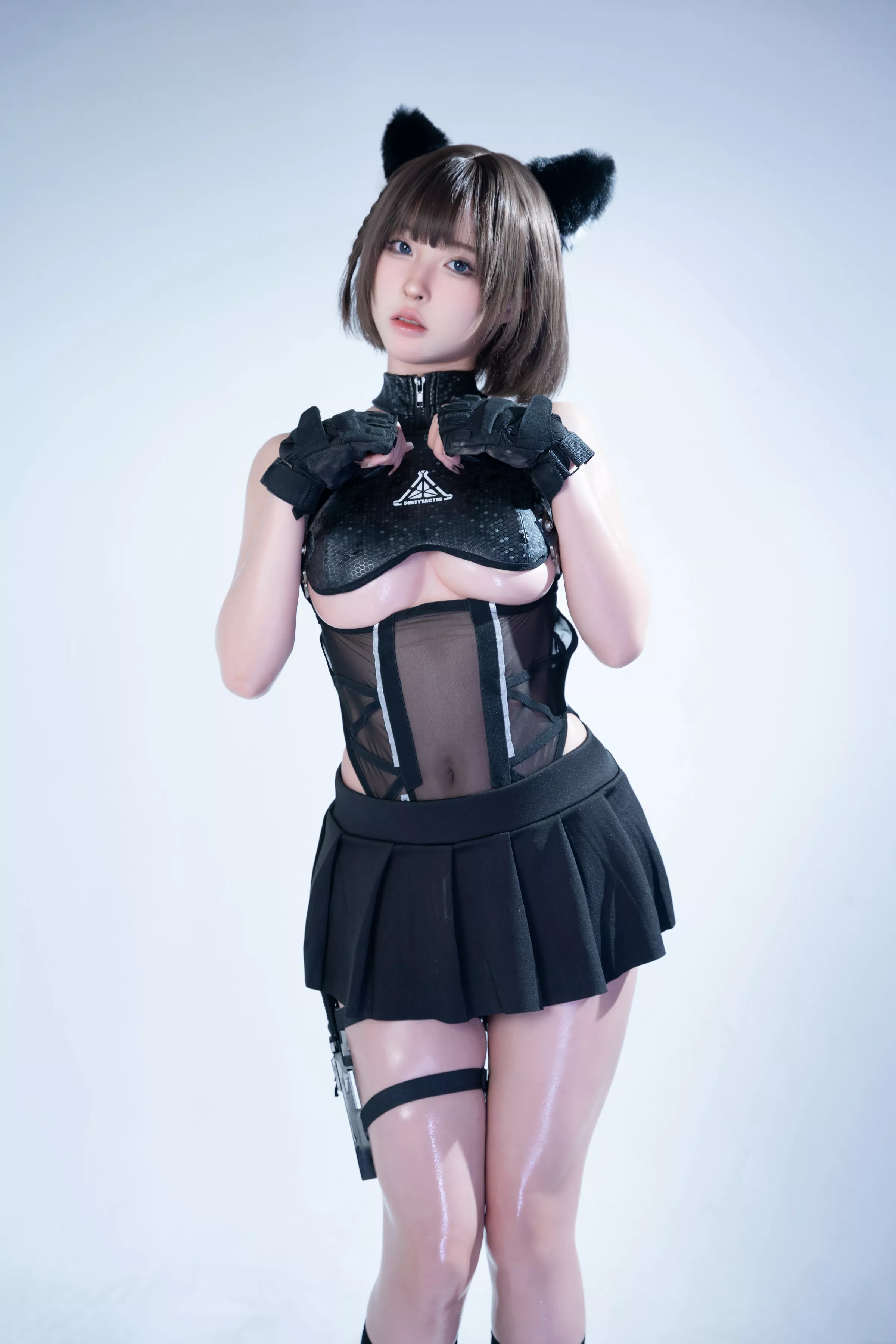 Xgyw.Org_Cos小姐姐幼爱youmeko喵武主题私房性感黑色情趣服饰配黑色丝袜秀翘臀美腿诱惑写真75P