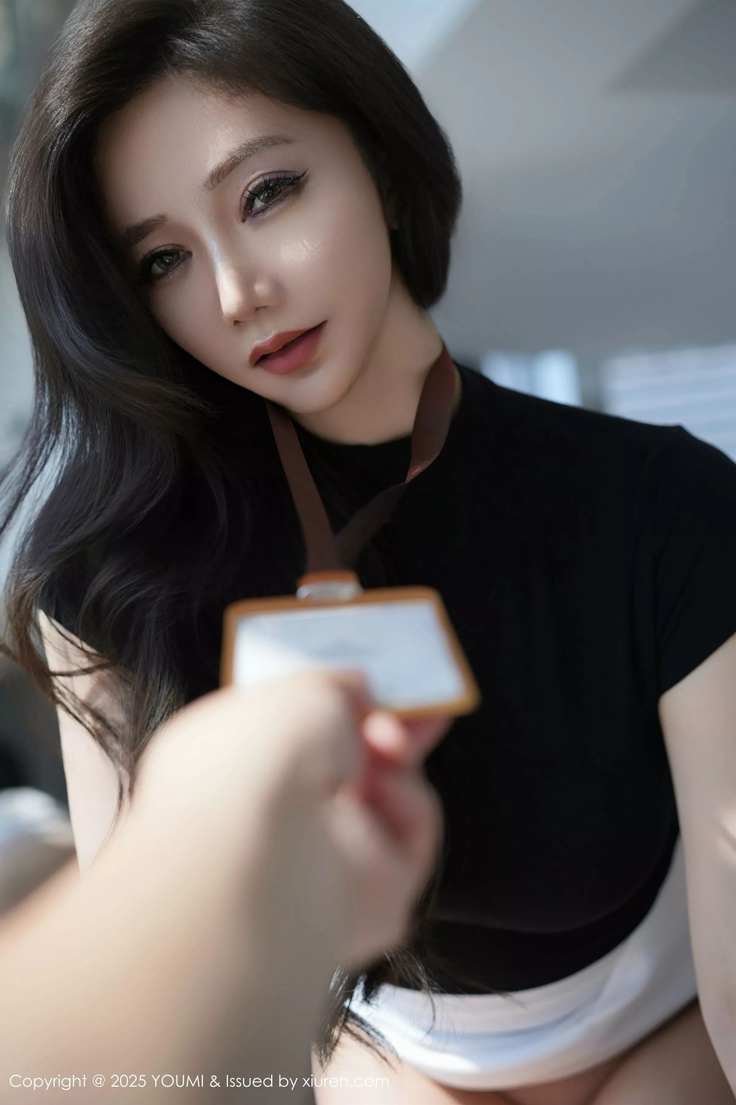 Xgyw.Org_[YouMi尤蜜荟]Vol.1144_女神心妍小公主性感黑色OL服饰配超薄肉丝秀丰腴身材诱惑写真78P