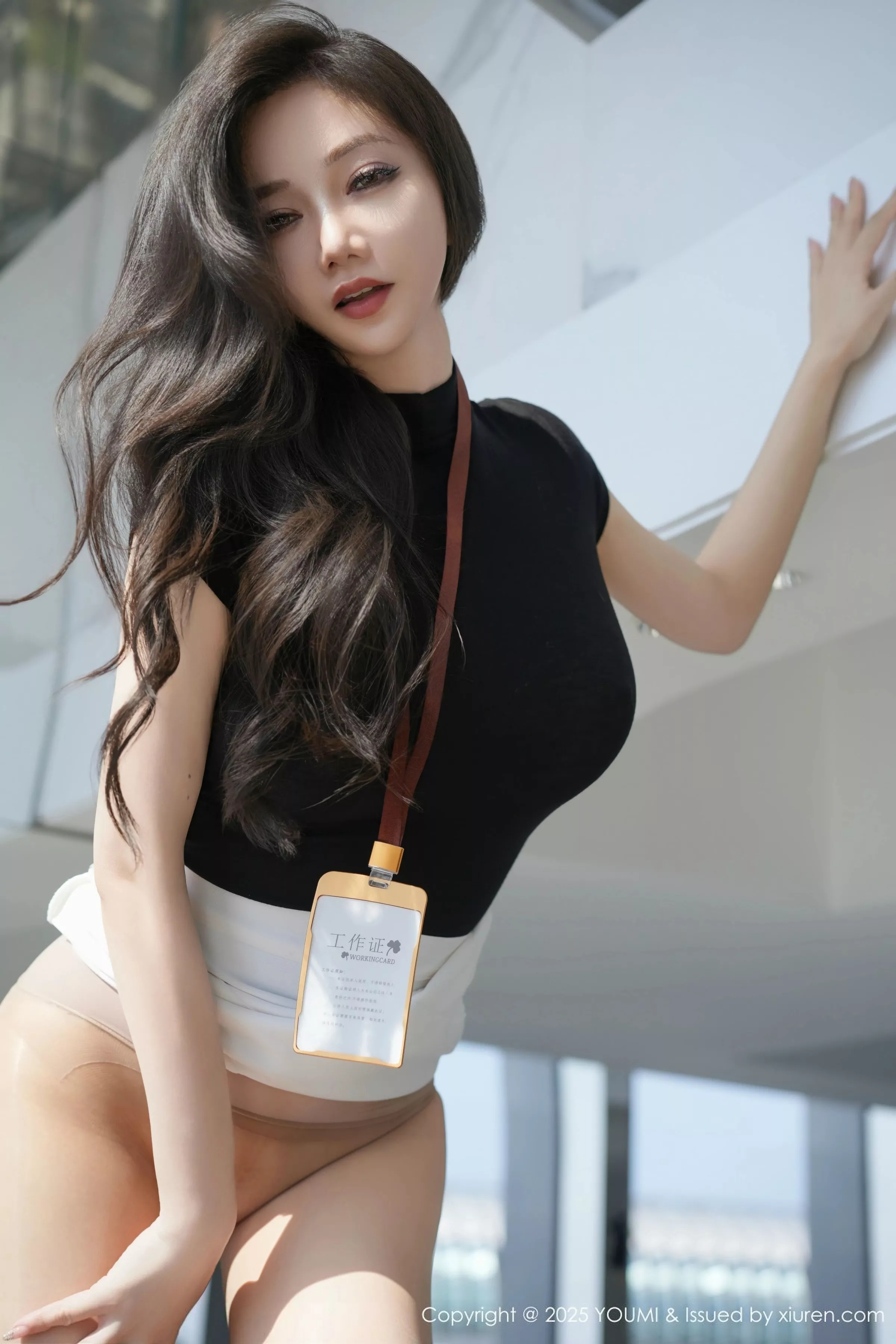 Xgyw.Org_[YouMi尤蜜荟]Vol.1144_女神心妍小公主性感黑色OL服饰配超薄肉丝秀丰腴身材诱惑写真78P