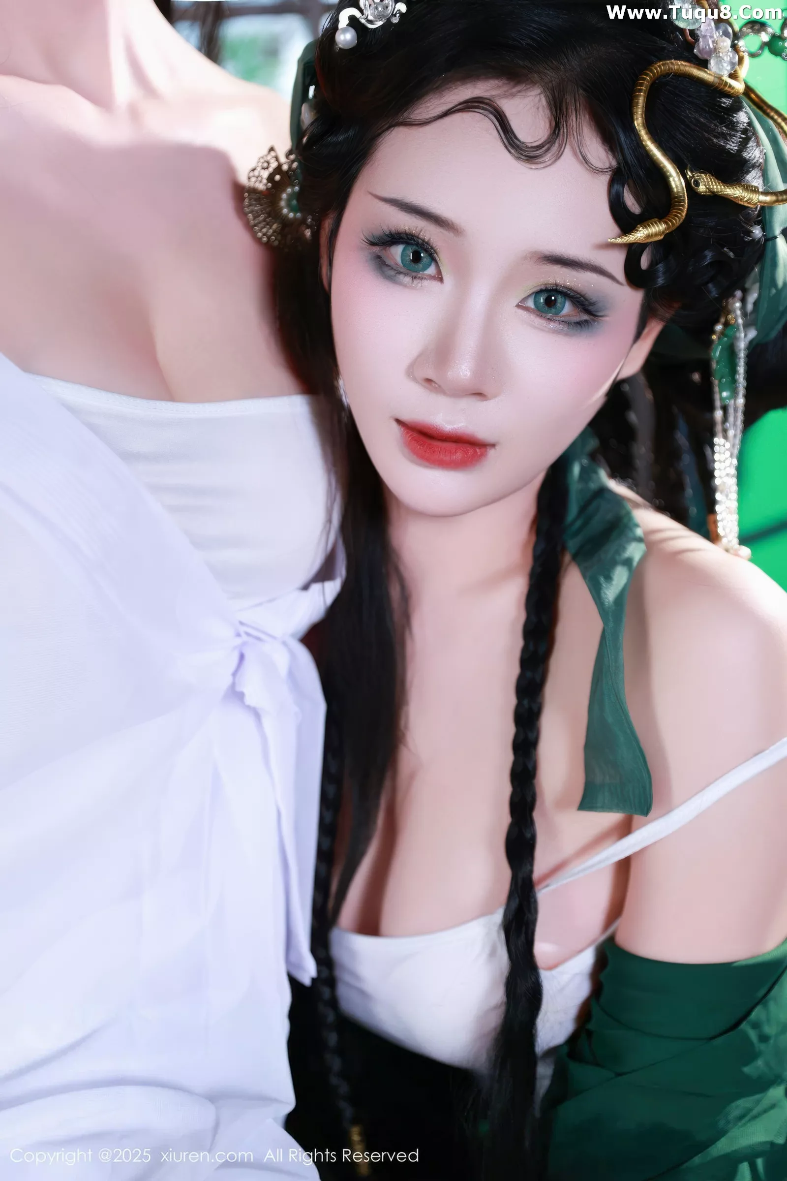 Xgyw.Org_[XiuRen秀人网]No.10561_模特南乔古风场景青蛇装扮性感低胸服饰秀完美身材诱惑写真88P