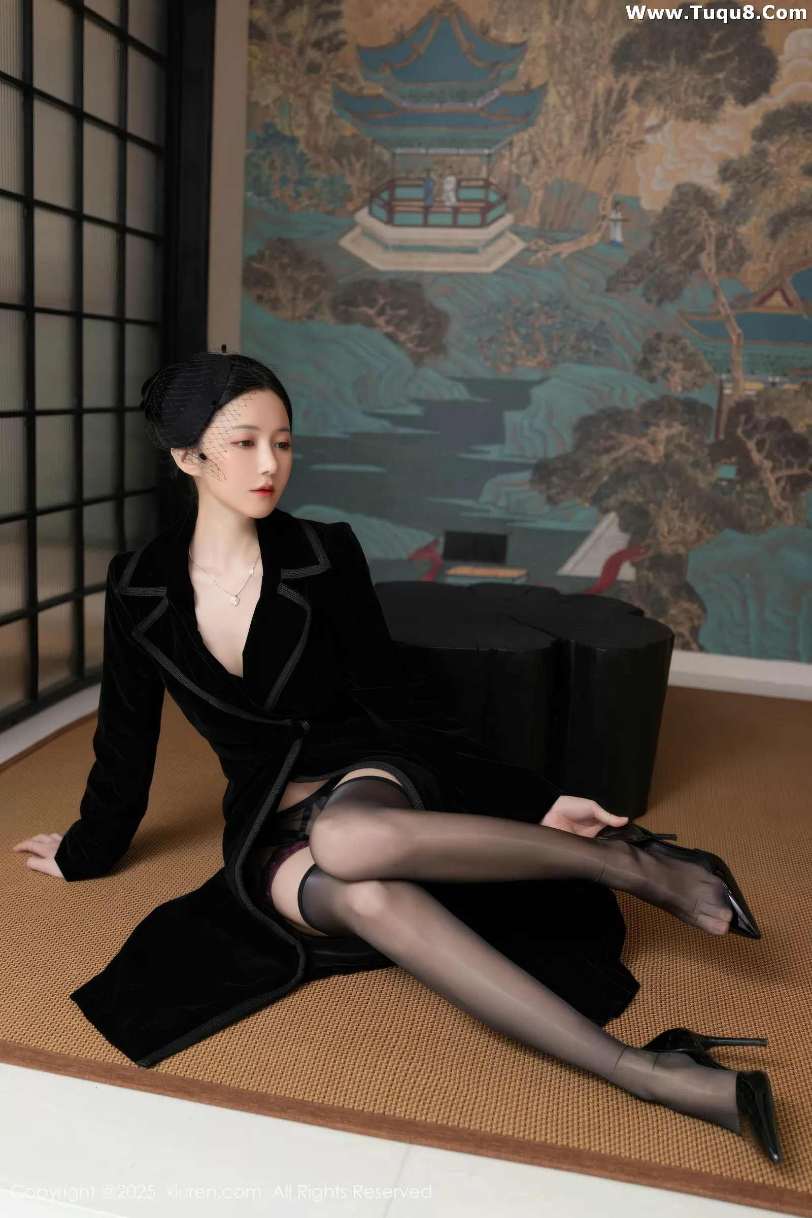 Xgyw.Org_[XiuRen秀人网]No.10564_模特鱼子酱Fish性感黑色情趣内衣配黑丝吊袜秀曼妙身姿诱惑写真80P
