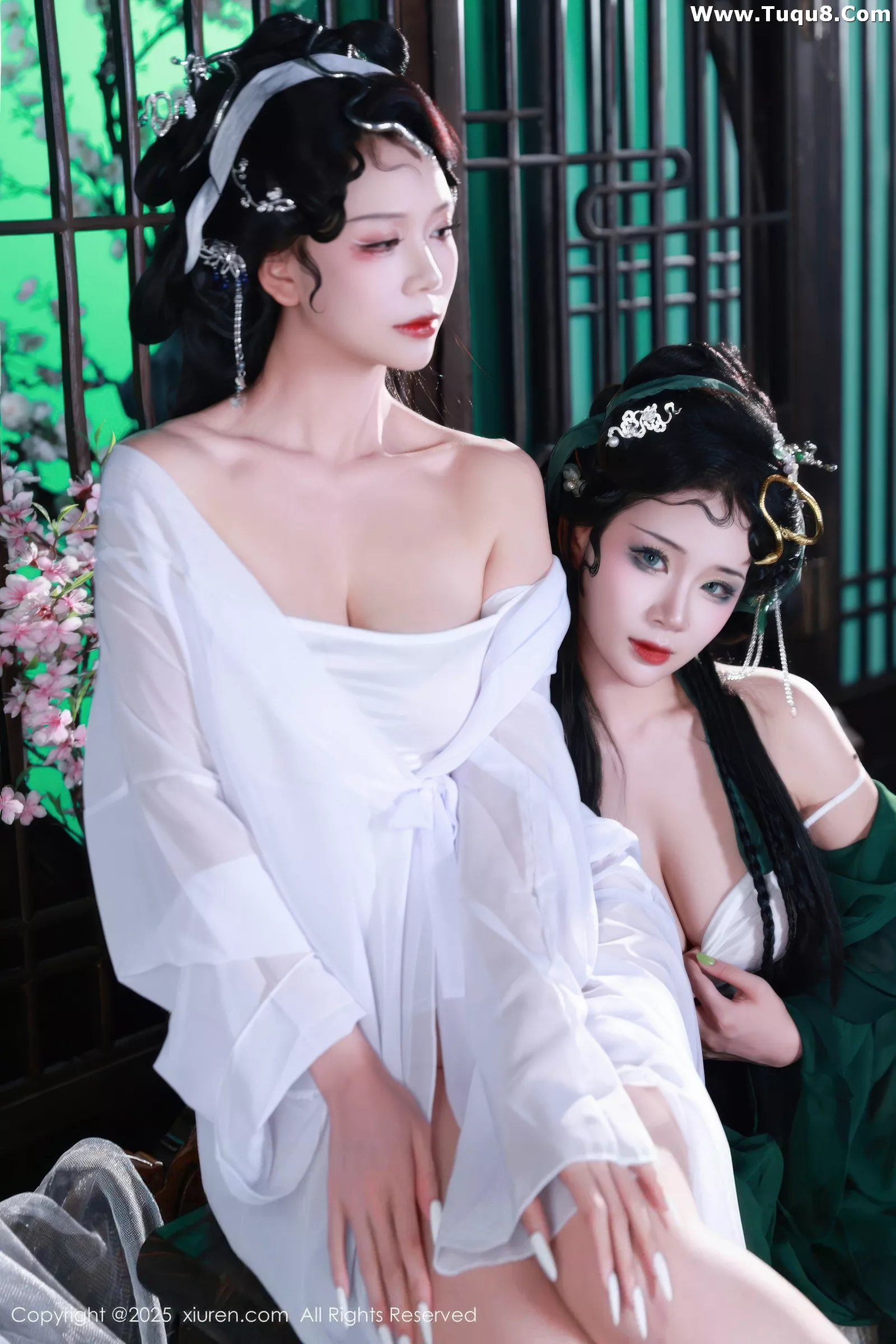 Xgyw.Org_[XiuRen秀人网]No.10561_模特南乔古风场景青蛇装扮性感低胸服饰秀完美身材诱惑写真88P