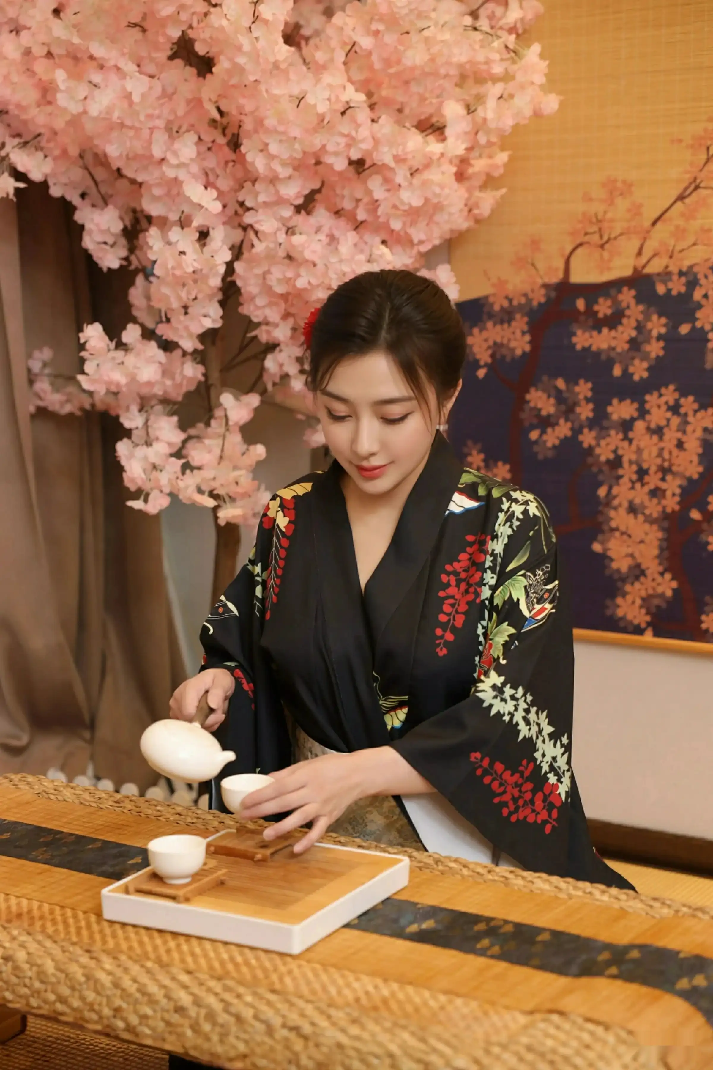 Xgyw.Org_[XiuRen秀人网]No.10627_模特苏一诺性感日系黑色服饰露红色内衣秀曼妙身材迷人诱惑写真80P
