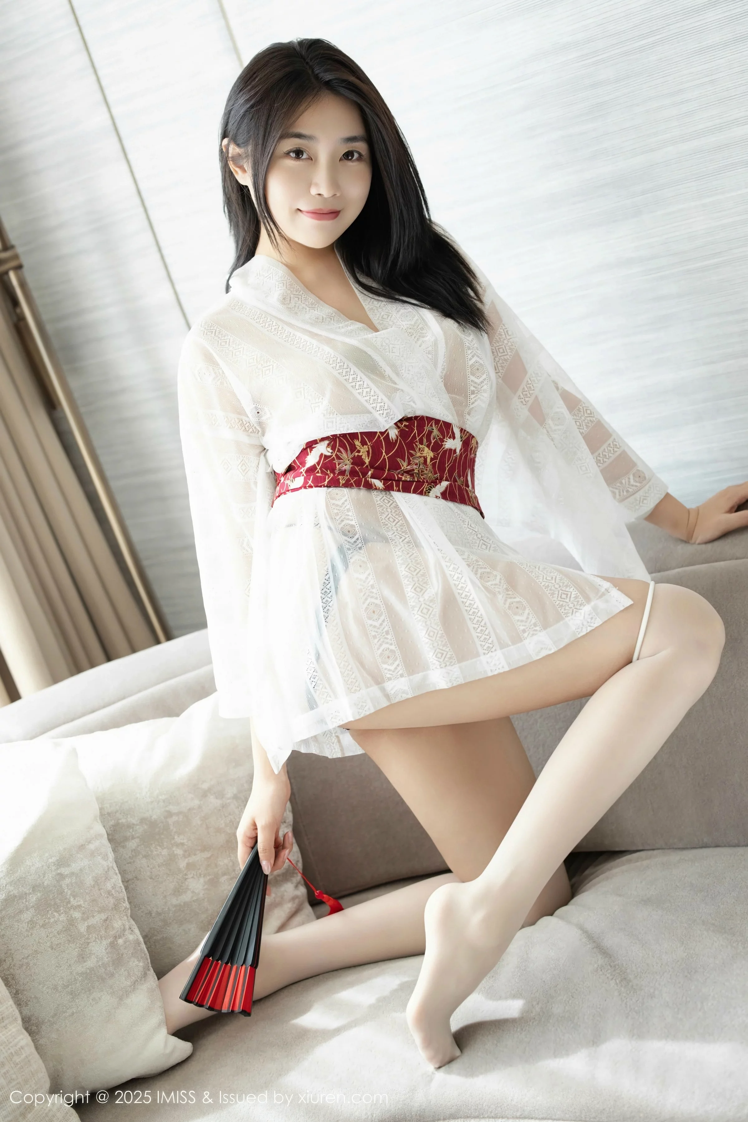 Xgyw.Org_[IMISS爱蜜社]Vol.798_女神许诺Sabrina性感轻透上衣配白色丝袜秀完美身材诱惑写真59P