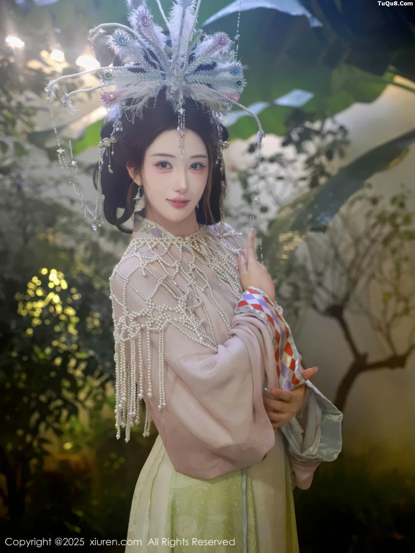 Xgyw.Org_[XiuRen秀人网]No.10736_模特金允希Yuki性感浅色古装薄纱服饰秀丰腴身材迷人诱惑写真80P