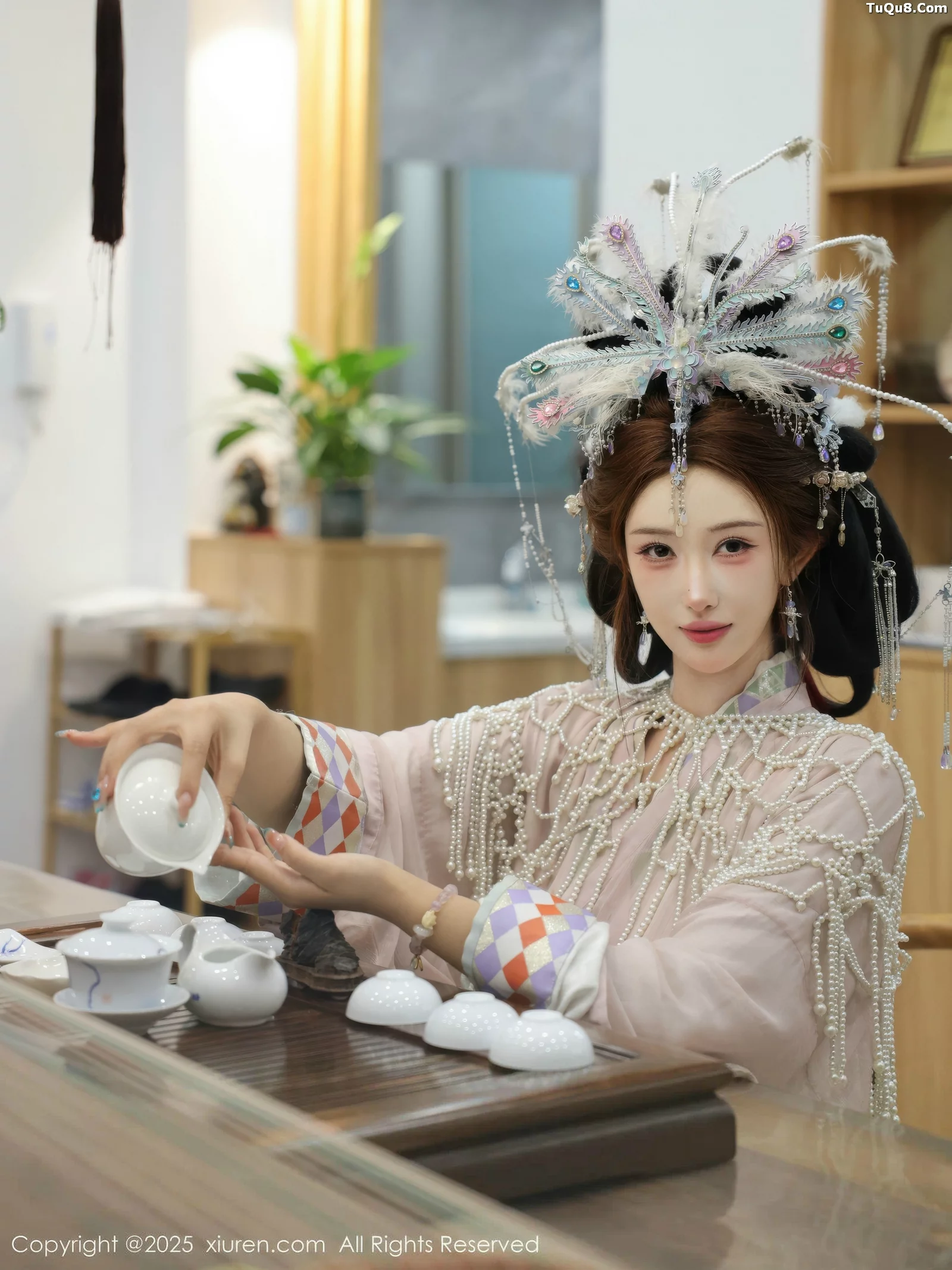 Xgyw.Org_[XiuRen秀人网]No.10736_模特金允希Yuki性感浅色古装薄纱服饰秀丰腴身材迷人诱惑写真80P