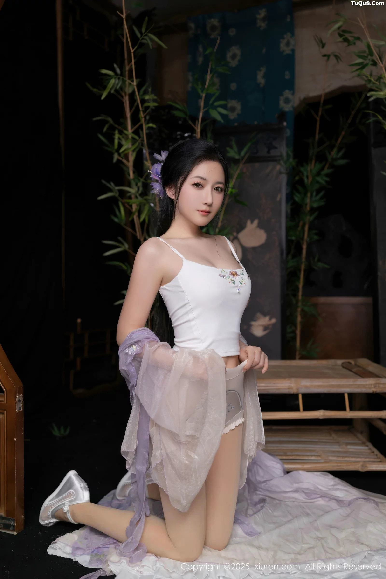 Xgyw.Org_[XiuRen秀人网]No.10737_模特鱼子酱Fish性感紫色连衣裙配白色丝袜秀曼妙身姿诱惑写真74P