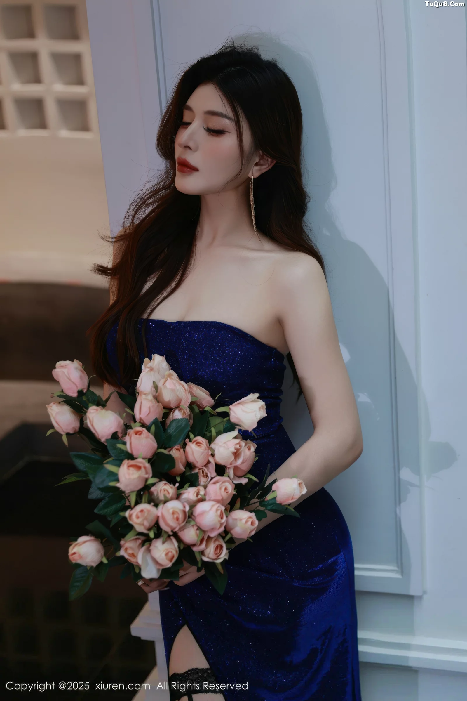Xgyw.Org_[XiuRen秀人网]No.10740_模特阿依莎性感蓝色连衣裙露蓝色内衣配黑丝袜秀曼妙身材诱惑写真71P