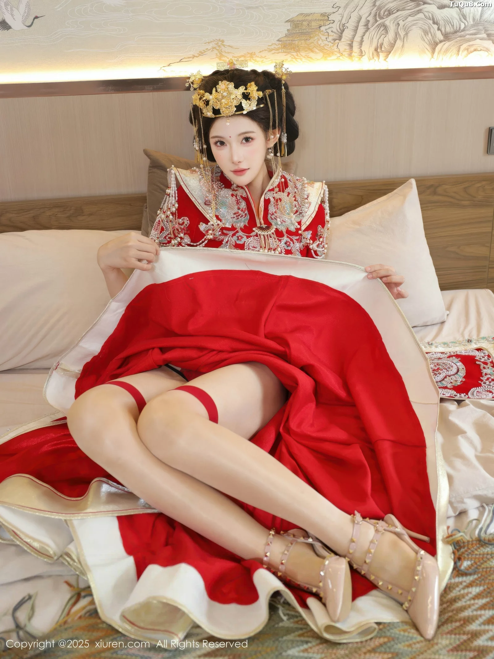 Xgyw.Org_[XiuRen秀人网]No.10742_模特梨霜儿性感红色新娘服饰配肉色丝袜秀丰腴身材迷人诱惑写真84P