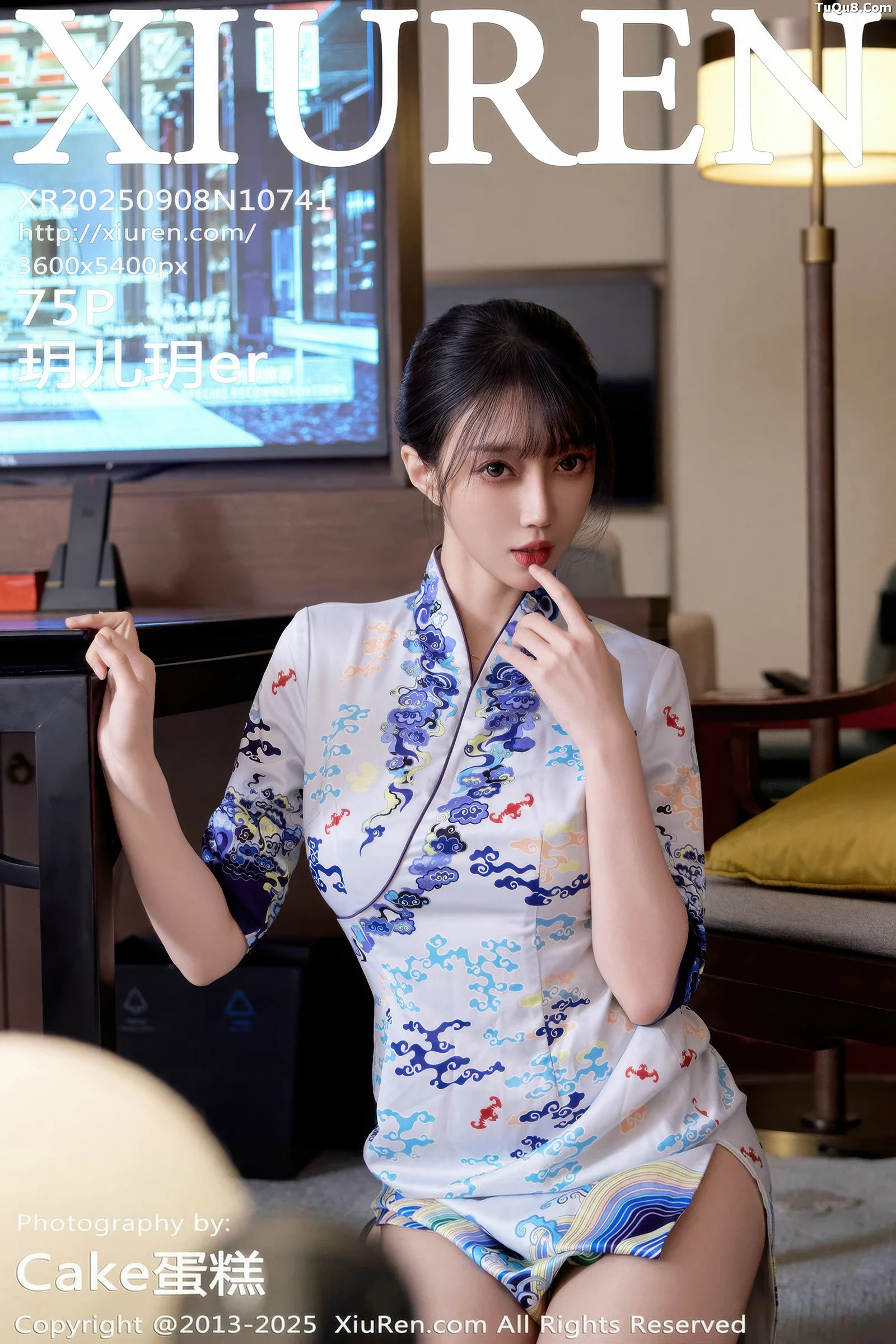 Xgyw.Org_[XiuRen秀人网]No.10741_模特玥儿玥er性感空姐制服旗袍配超薄肉色秀完美身材诱惑写真75P