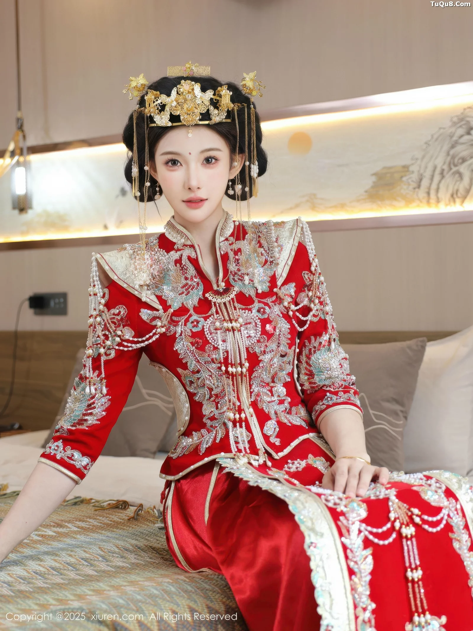 Xgyw.Org_[XiuRen秀人网]No.10742_模特梨霜儿性感红色新娘服饰配肉色丝袜秀丰腴身材迷人诱惑写真84P