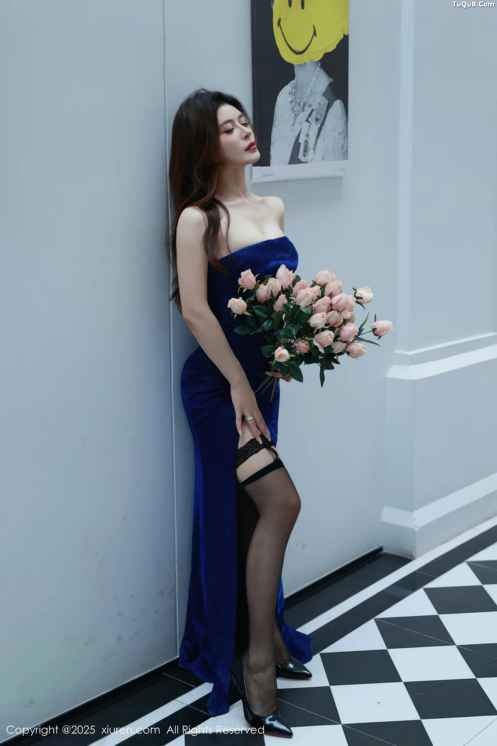 Xgyw.Org_[XiuRen秀人网]No.10740_模特阿依莎性感蓝色连衣裙露蓝色内衣配黑丝袜秀曼妙身材诱惑写真71P