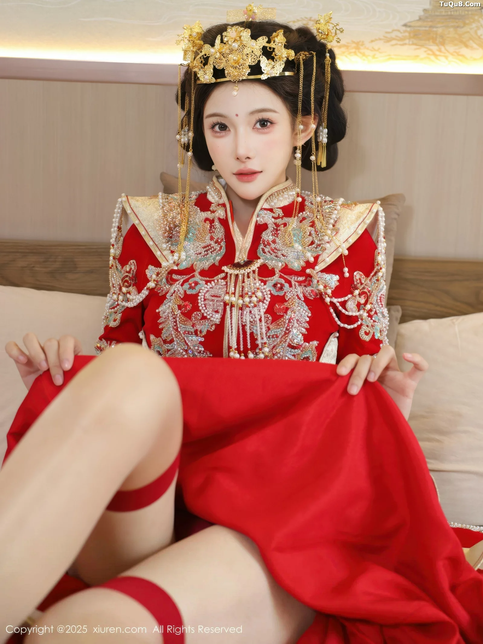 Xgyw.Org_[XiuRen秀人网]No.10742_模特梨霜儿性感红色新娘服饰配肉色丝袜秀丰腴身材迷人诱惑写真84P