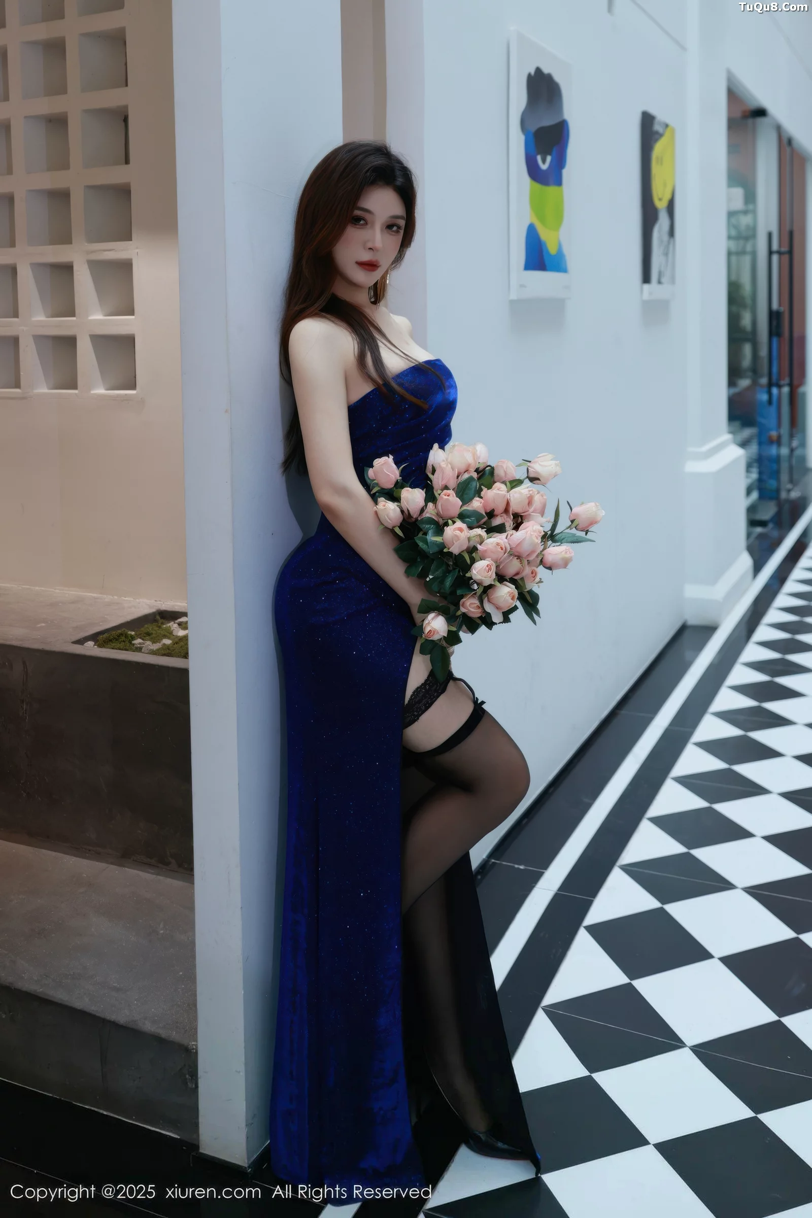 Xgyw.Org_[XiuRen秀人网]No.10740_模特阿依莎性感蓝色连衣裙露蓝色内衣配黑丝袜秀曼妙身材诱惑写真71P