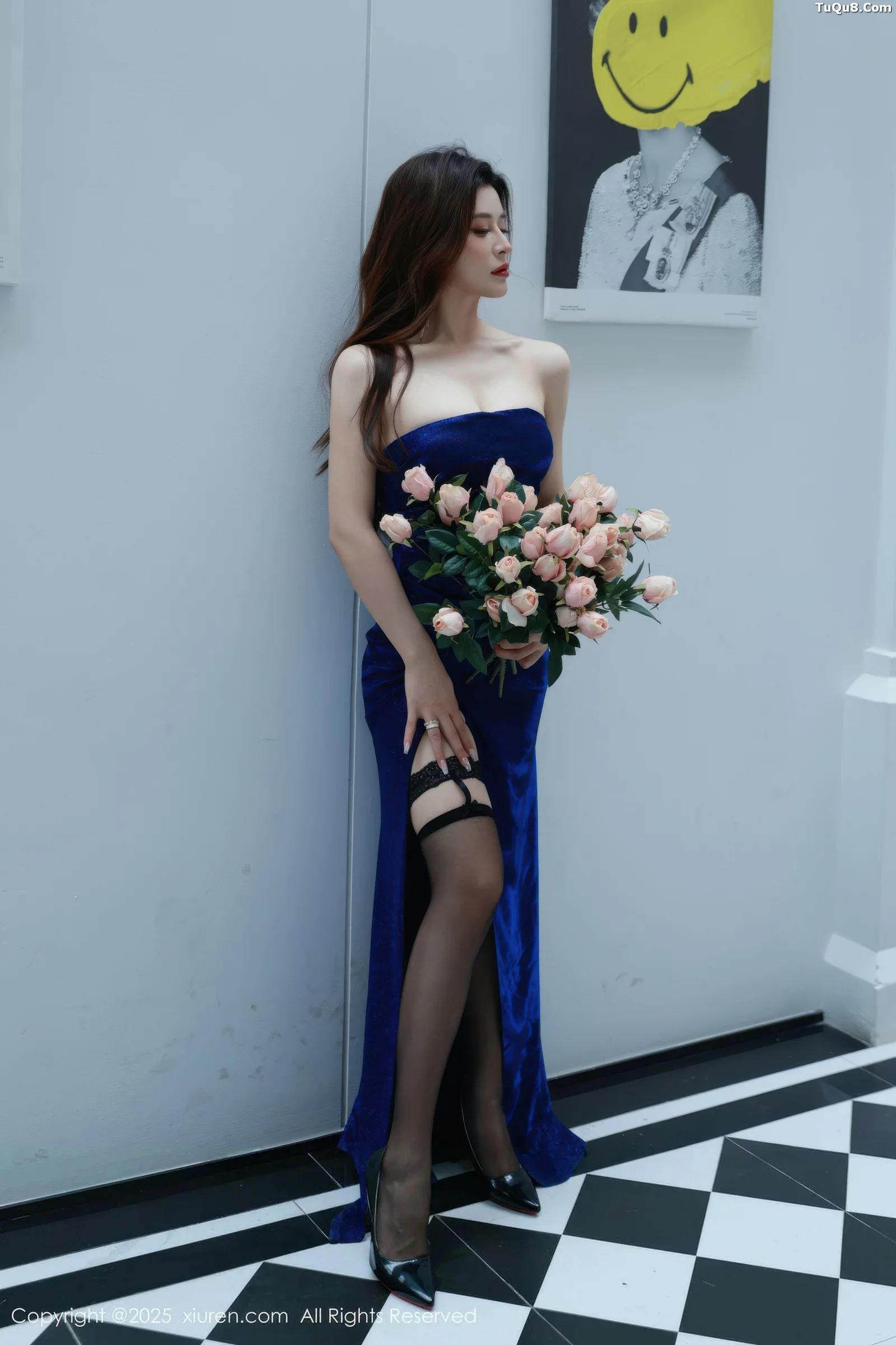 Xgyw.Org_[XiuRen秀人网]No.10740_模特阿依莎性感蓝色连衣裙露蓝色内衣配黑丝袜秀曼妙身材诱惑写真71P