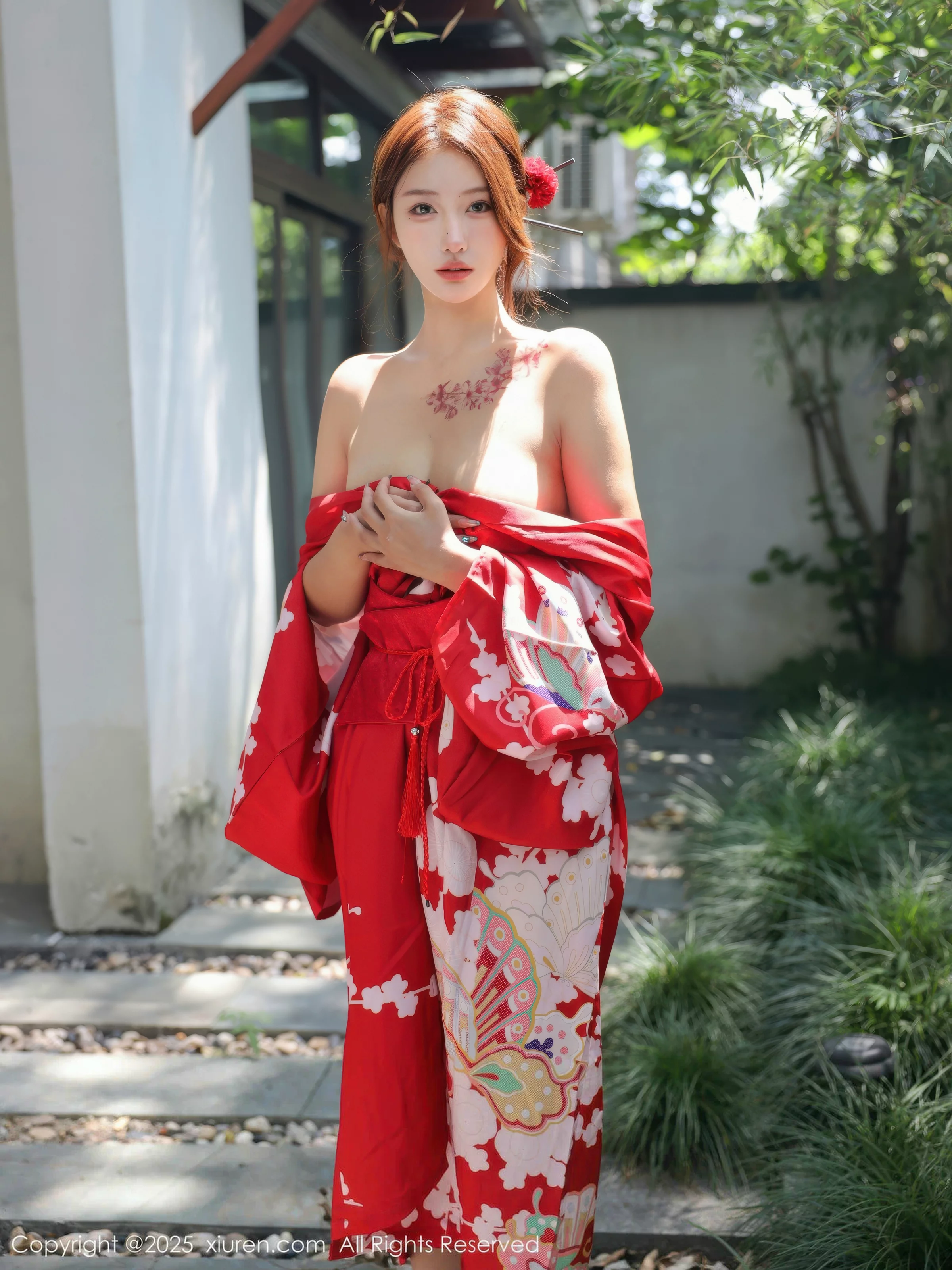 Xgyw.Org_[XiuRen秀人网]No.10683_模特金允希Yuki户外性感红色和服半脱秀完美身材惹火诱惑写真80P