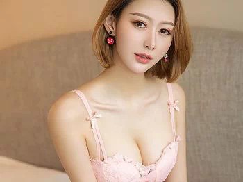 [YouMei尤美]Vol.084_嫩模艺轩私房性感粉色蕾丝内衣秀惹火身材诱人写真20P