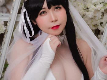 网络美女UyUy阿塔戈婚纱主题性感白色薄透婚纱配蕾丝吊袜秀丰满身材诱惑写真32P