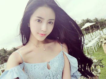 DOTA美女赵若语Crystal黑丝长腿海量微博性感写真415P