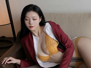 XiuRen第10333期_模特安然anran红色空姐制服露黄色蕾丝内衣秀完美身材诱惑写真80P