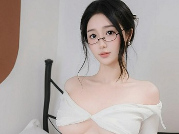 [XiuRen秀人网]No.10481_模特星星baby性感白衬衫配黑皮短裙露超薄黑丝秀美腿诱惑写真76P